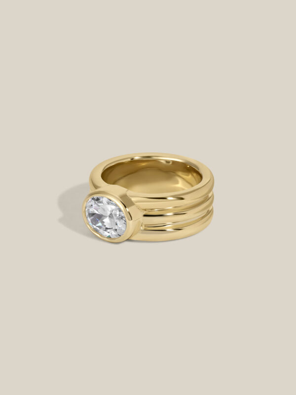 Ridge Engagement Setting ( Oval Diamond)